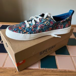 Sperry Crest Liberty Sneaker Size 7.5 NIB